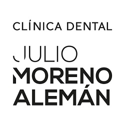 Clínica Dental Julio Moreno Alemán en Cáceres (Centro) - Horario de apertura