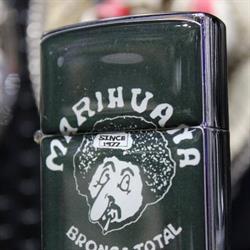 Marihuana Bronca Total en Madrid (Centro) - Horario de apertura