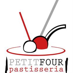 Horario de apertura Petit Four Pasteleria, Benicarló