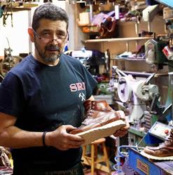 Reparación de Calzado Javier Nieva en Madrid (Chamartín) - Horario de apertura