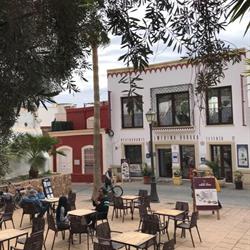 Horario de apertura Almedina Restaurante, Almería