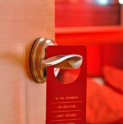 Hostal Falfes en Madrid (Tetuán) - Horario de apertura