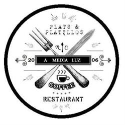 Horario de apertura a media luz, Canet de Mar