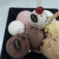 Horario de apertura Helados Jijonenca, Cartagena