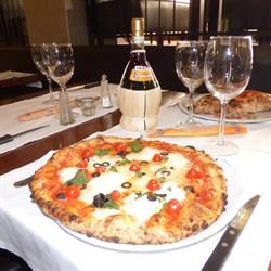 Horario de apertura Pizzería Mezza Luna, Granollers