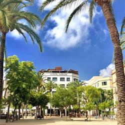Horario de apertura Hostal Parque Ibiza, 