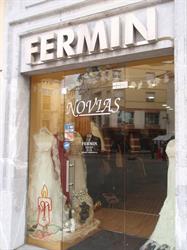 Horario de apertura Fermin Novias, Grado