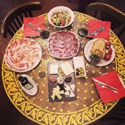 Bodega La Tinaja en Barcelona (Ciutat Vella) - Horario de apertura