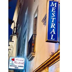 Horario de apertura Hostal Mestral, Lloret de Mar