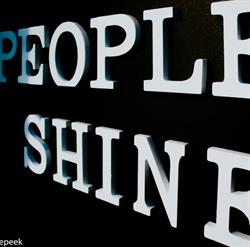 Horario de apertura People Shine, Zaragoza