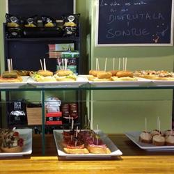 pincho j en Barcelona (Sants-Montjuïc) - Horario de apertura