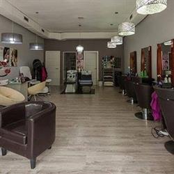 Horario de apertura Volare Peluquería y Estética - Peluqueros en Madrid, 