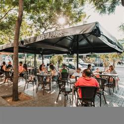 Bar Cafetería Le Petit Paris en Barcelona (Sants-Montjuïc) - Horario de apertura