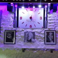 Horario de apertura The Original Tavern, Solares