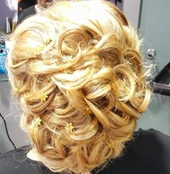 Horario de apertura Centro de Peluquería y Estética Máscaras, La Robla