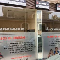 Horario de apertura Academia Plus, Torrijos
