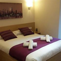 Horario de apertura Hostal Barcelona Travel, 