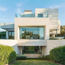 Horario de apertura Inmobiliaria REALIZZA La Finca, Pozuelo de Alarcón