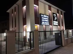 Horario de apertura Clínica Dental Dr Sáez Urrengoechea, León