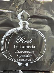 First Perfumería en Granada (Centro) - Horario de apertura