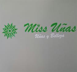 Horario de apertura Miss Uñas Uñas y Belleza Laura Aguilar. Cuenca, 