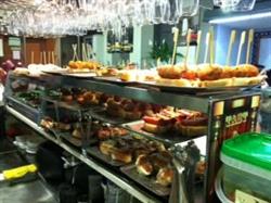 Horario de apertura Tast & Vins, L'Hospitalet de Llobregat