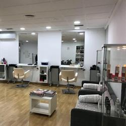 Horario de apertura Peluquería Y Estética Mc, Baza