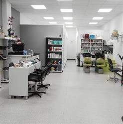 Horario de apertura Alhazar Peluqueria, Estetica y Solarium, Requejada