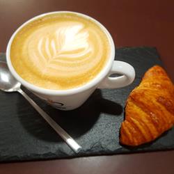 Horario de apertura “La Petite Croissanterie” Crêpería Tetería Cafetería., Albacete