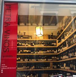 Horario de apertura Petra Vinos y más, Granada