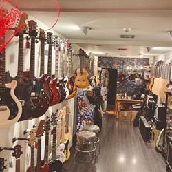 Horario de apertura El Infiernito Guitar Shop, Pamplona