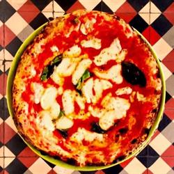 .IT - Italian Tradition en Barcelona (Gràcia) - Horario de apertura