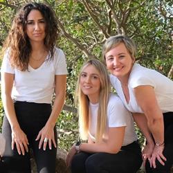 Horario de apertura Peluqueria Ecológica Naturalment Premià Mar Plantas Henna Curly crioterapia capilar, Premià de Mar