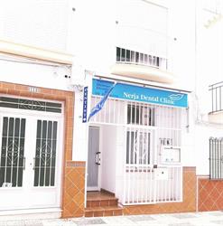 Horario de apertura Nerja Dental Clinic, 