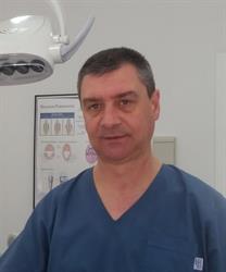 Horario de apertura Clínica Dental Dres. Moreno y Madikian, Benalmádena