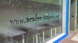 Horario de apertura Academia Tajonar, Pamplona