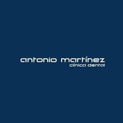 Horario de apertura Clínica Dental Antonio Martínez Vélez-Málaga. Dentista especializado en implantes dentales.,