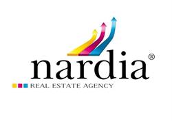 Horario de apertura nardia real estate agency, Altea