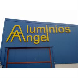 Horario de apertura Aluminios Angel, Zamora