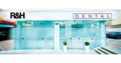 Horario de apertura R&H Dental Marbella,