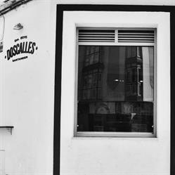 Horario de apertura Dos Calles café bar, Santander