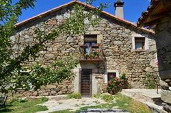 Horario de apertura La Casa de Piedra. Casa Rural, Navarredonda de Gredos