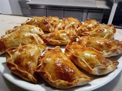 Horario de apertura Restaurante Pizzería Paralelo, Pola de Lena