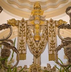 Horario de apertura Santa Cruz de la calle Niebla, Bollullos Par del Condado