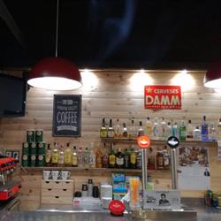 Horario de apertura L’ últim bar, Sabadell