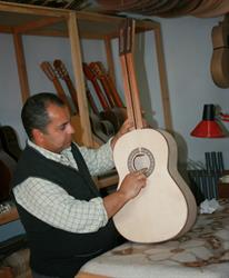 Horario de apertura Guitarrería Flamenca, San Fernando