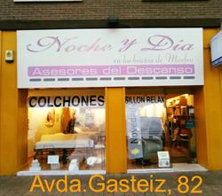 Horario de apertura Noche y Día, Asesores del Descanso, Vitoria-Gasteiz
