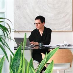 ÁNGEL ROMÁN Consultor de comunicación y branding en Madrid (Centro) - Horario de apertura