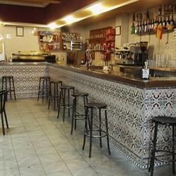 Horario de apertura Bar la Alhambra, Villafranca de los Barros