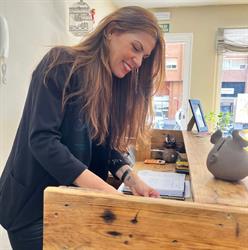 Horario de apertura Peluquería y Estética Burbujas de Cáceres,
